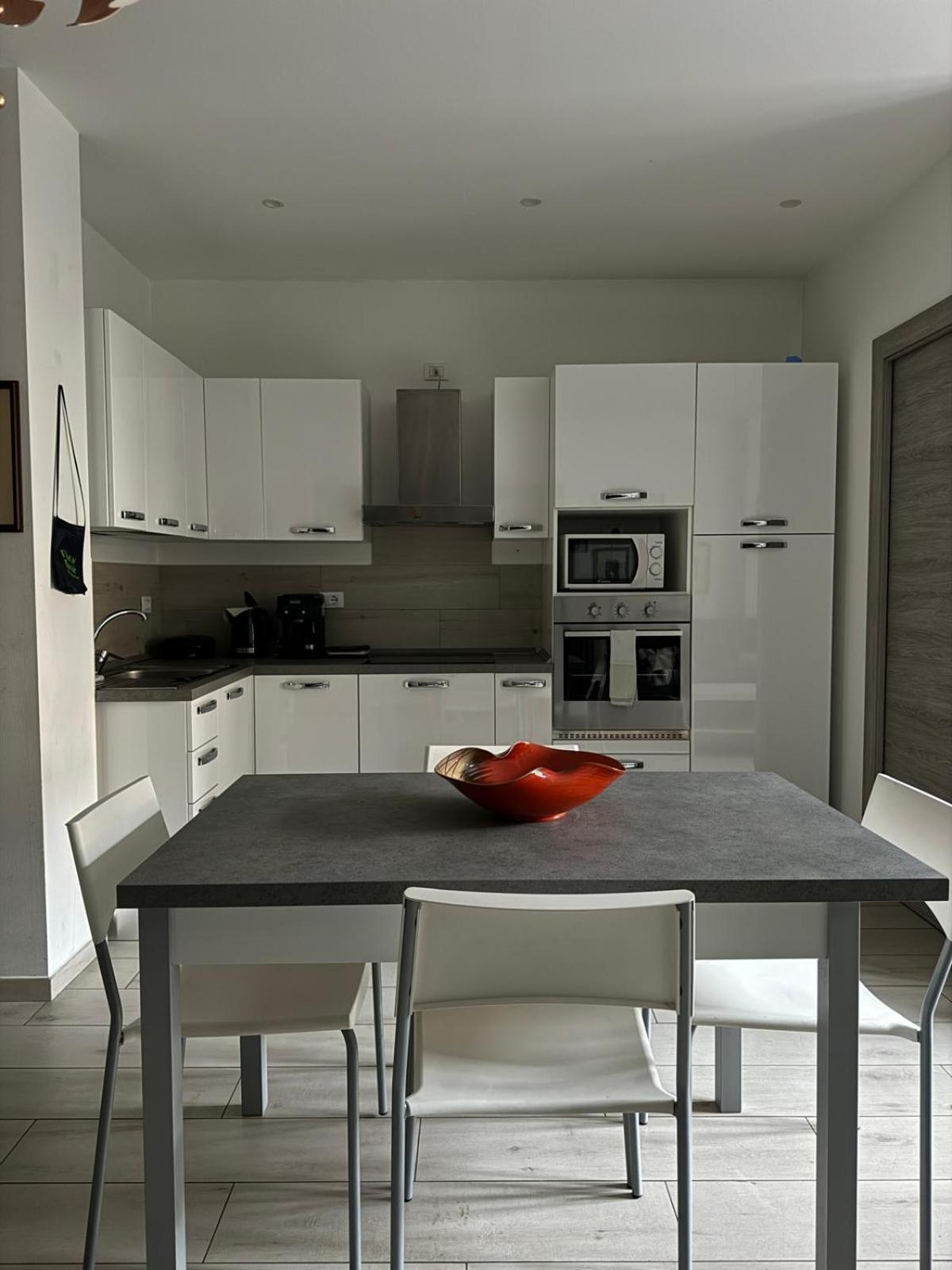 The Lighthouse - Central Apartment Αόστα Εξωτερικό φωτογραφία